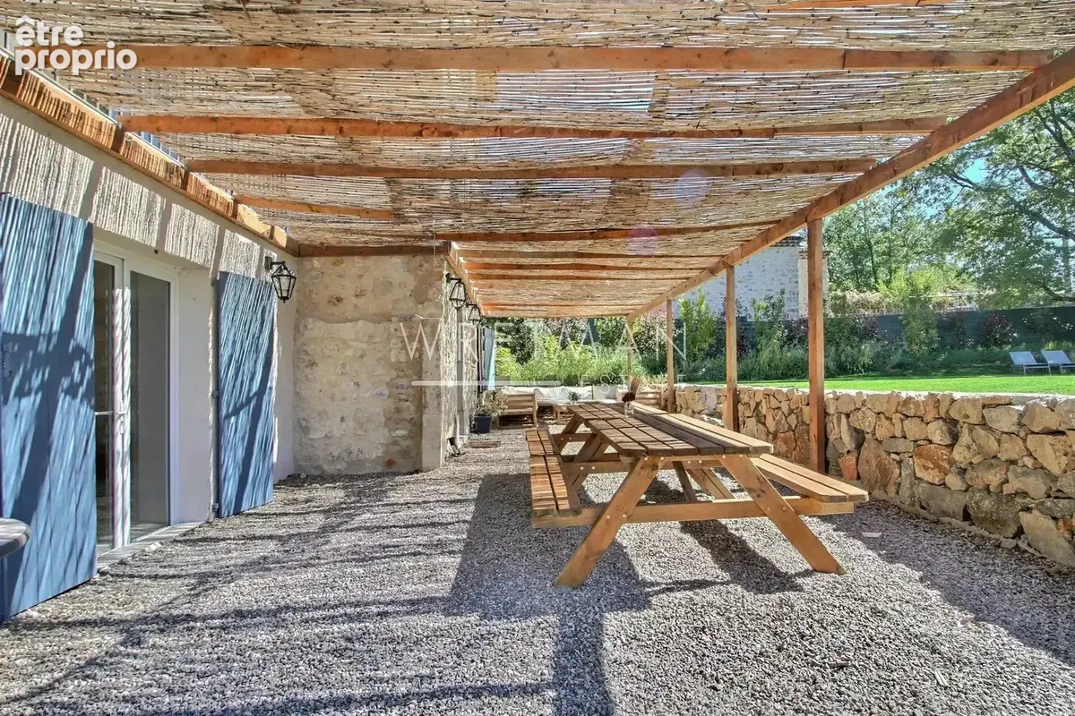 Maison en pierre rénovée au calme - Fayence - photo 4