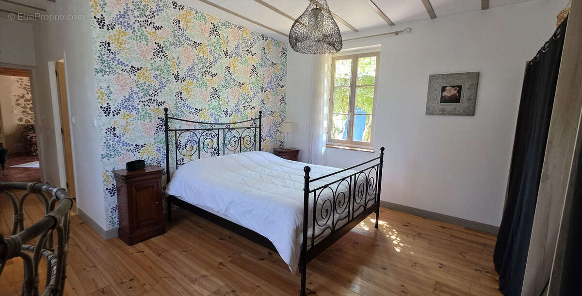Maison à ISSY-L'EVEQUE