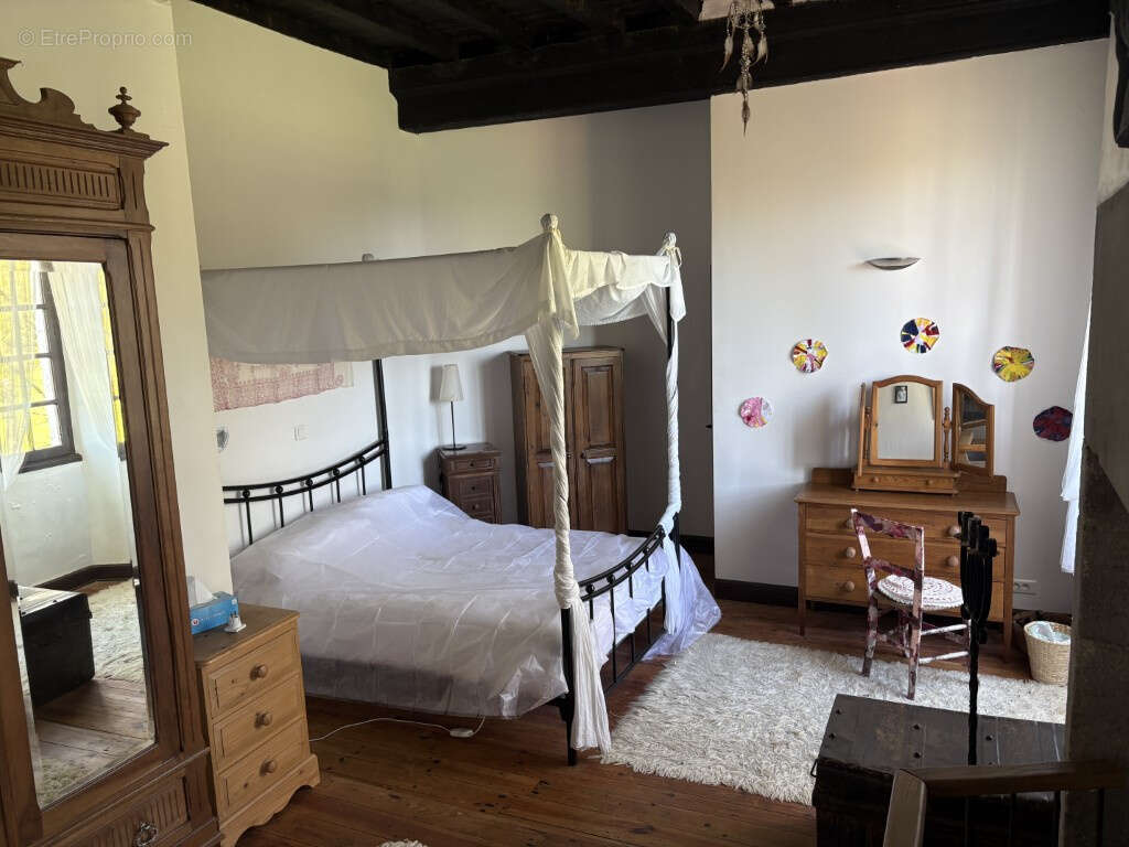 Maison à SAINT-SOLVE