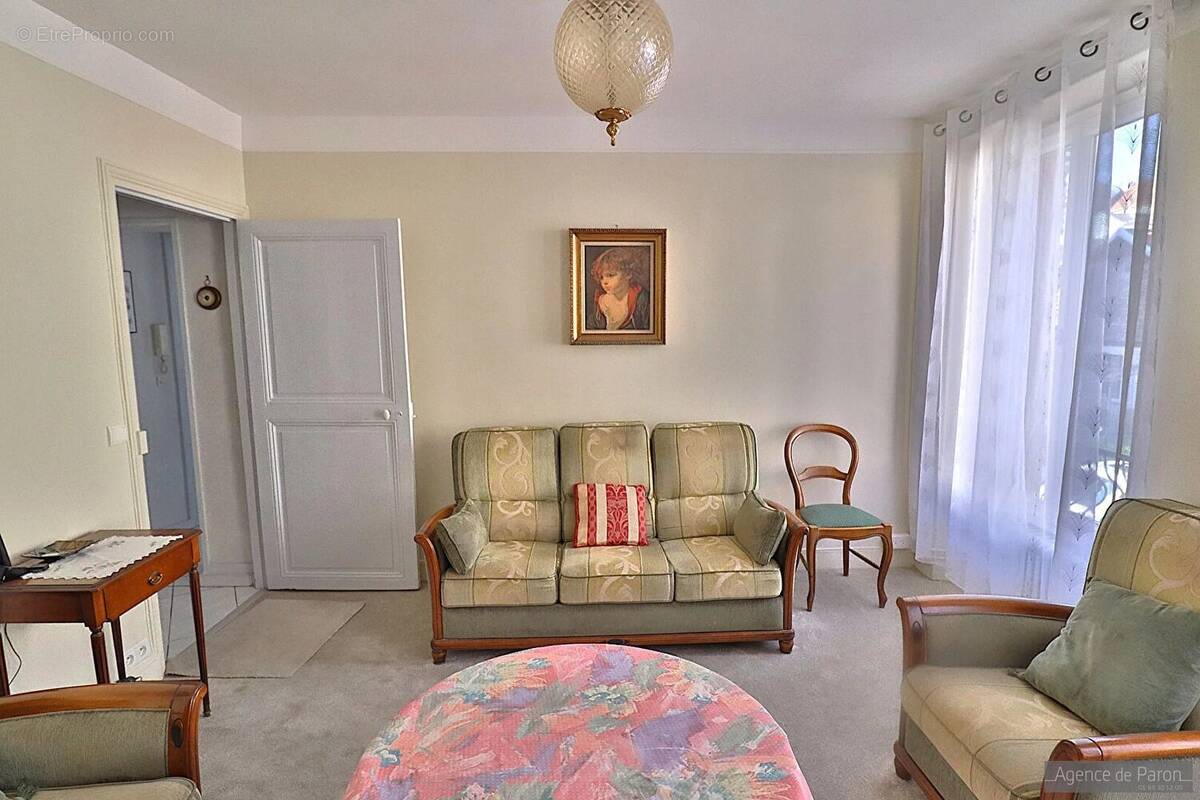 Appartement à VERRIERES-LE-BUISSON