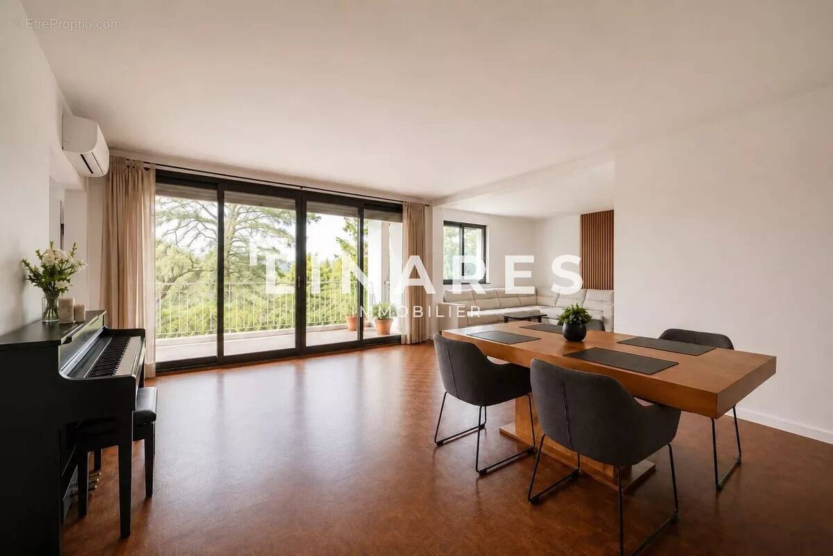 Appartement à MARSEILLE-9E