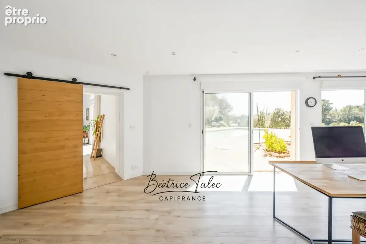 Maison de caractère avec piscine 5 pièces au cœur des vignes, double garage, 6000m2 terrain plat arboré, magnifique vue dans un  - photo 13