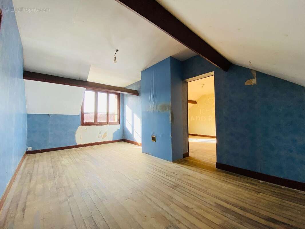 Photo 4 - Maison à VILLERS-COTTERETS