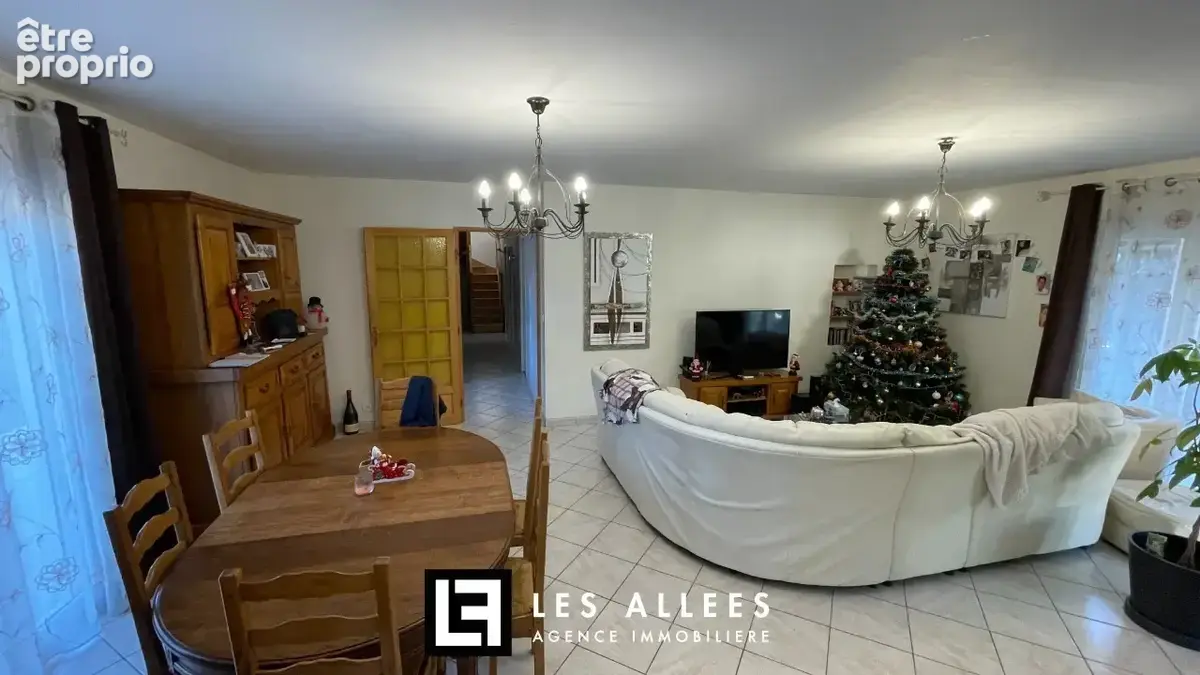 Maison 8 pièces 170 m² à vendre à Chamaret (26230) - photo 3
