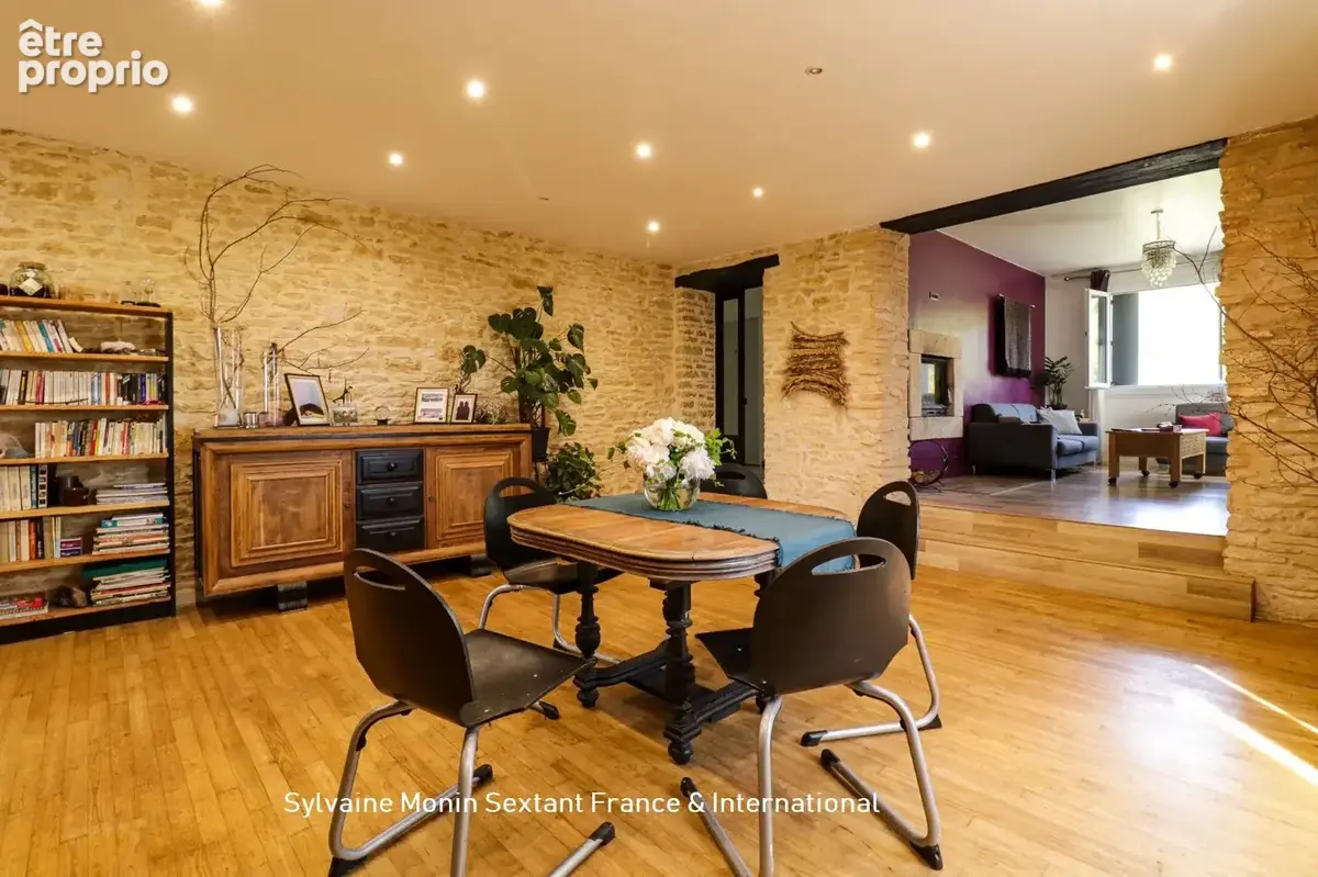 Propriété de charme avec logement indépendant, piscine, sauna et 1,4 hectare de terrain - photo 11