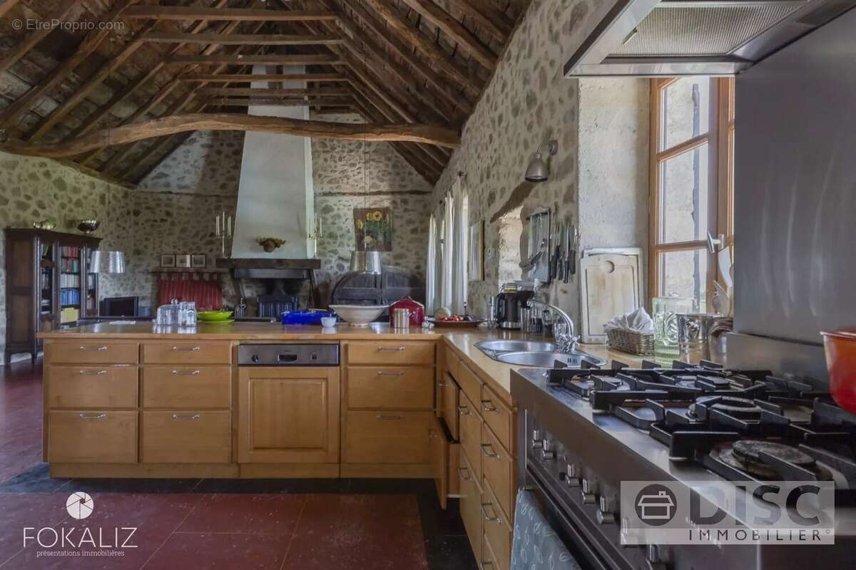 Maison à SAINT-ANDRE-DE-NAJAC