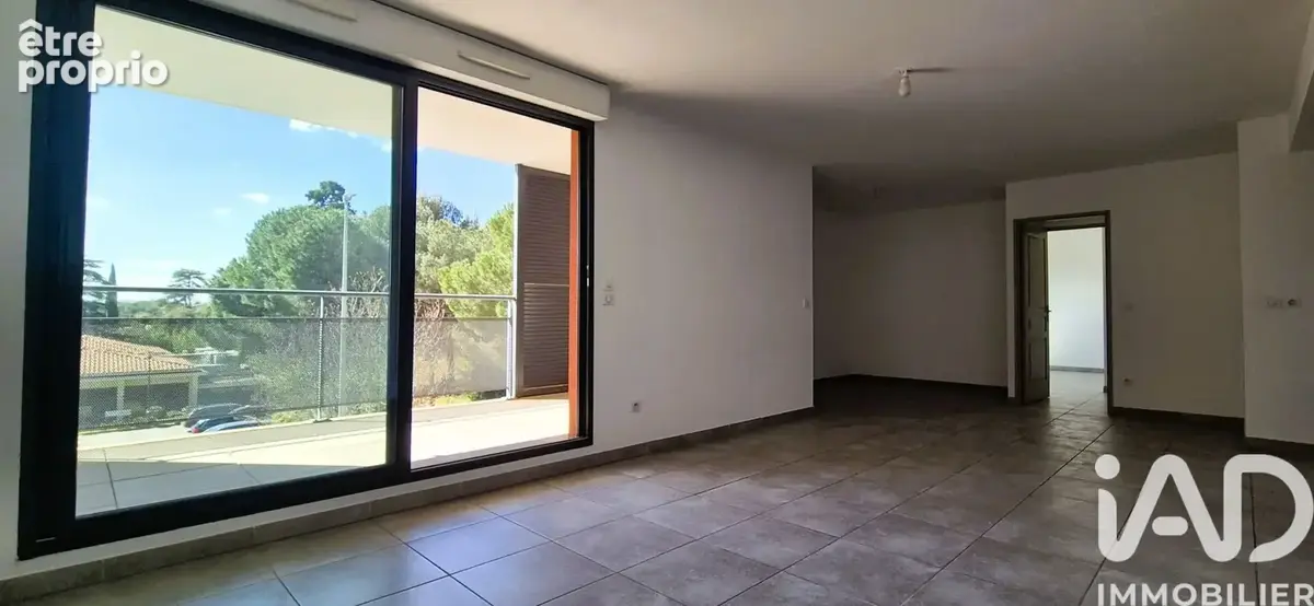 Photo 1 - Appartement à BAGNOLS-SUR-CEZE