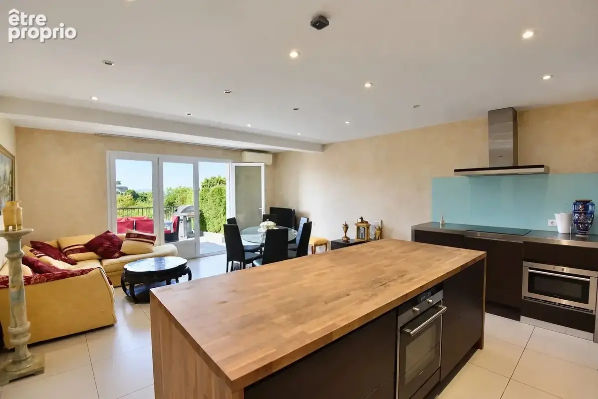 Montauroux – Appartement 86 m², 3 chambres, terrasse de 60 m² et vue dégagée - photo 2