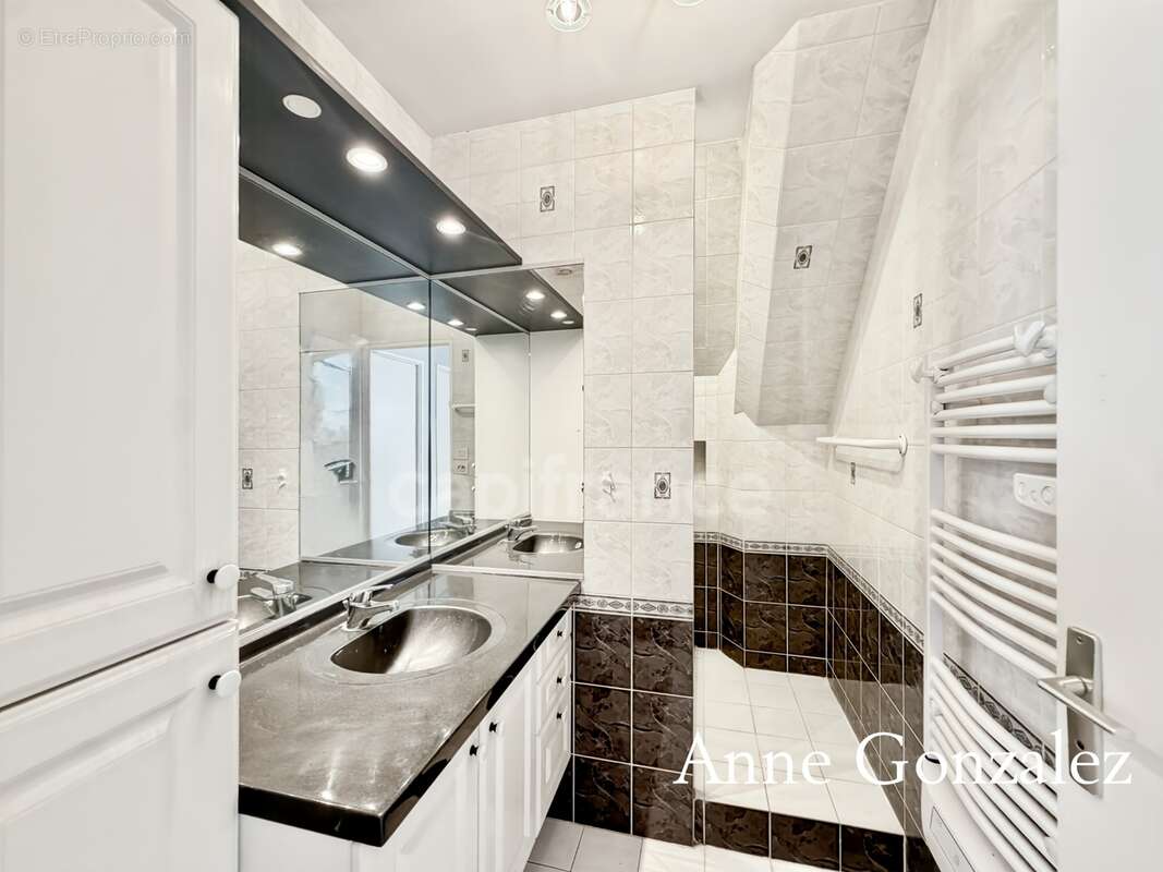 Saint Jean le Blanc, à 5 minutes d'Orleans dans un secteur privilégié etcherché à vendre grande maison familiale de 235 m2, 5 ch - photo 17
