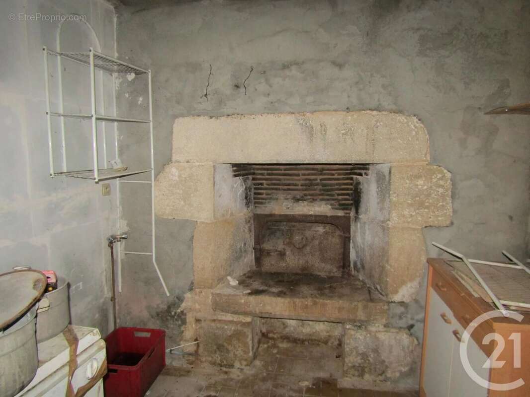 Maison à PAIZAY-LE-TORT