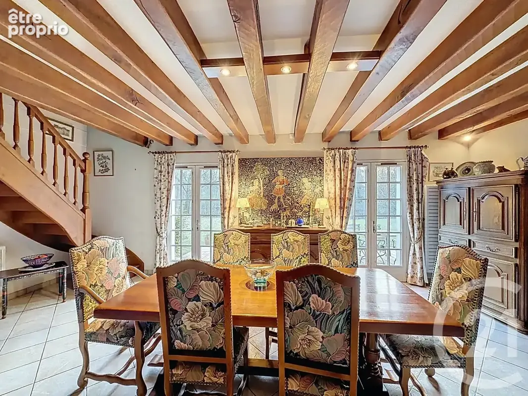 Maison 7 pièces 257 m² à vendre à La Ferte-Saint-Aubin (45240) - photo 6