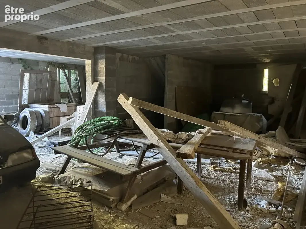 À CHÂTEAUBERNARD, à proximité immédiate d'Auchan   un projet immobilier aux multiples possibilités ! - photo 13