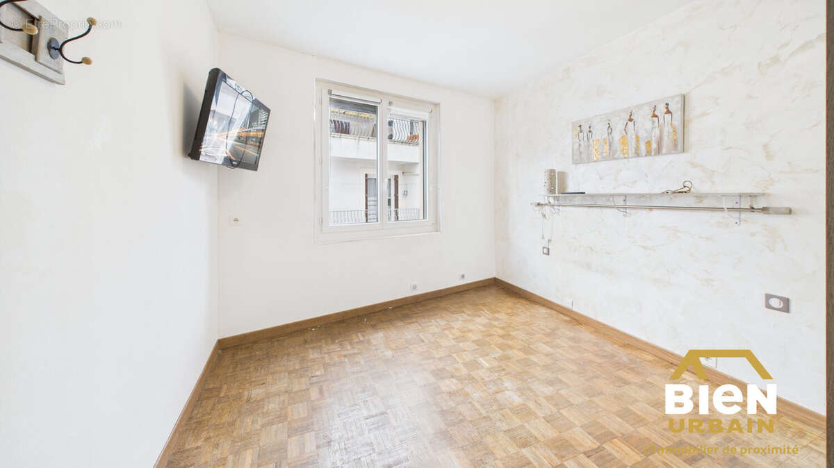 Maison à BELLEGARDE