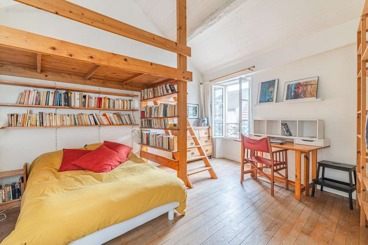 Maison à CHILLY-MAZARIN