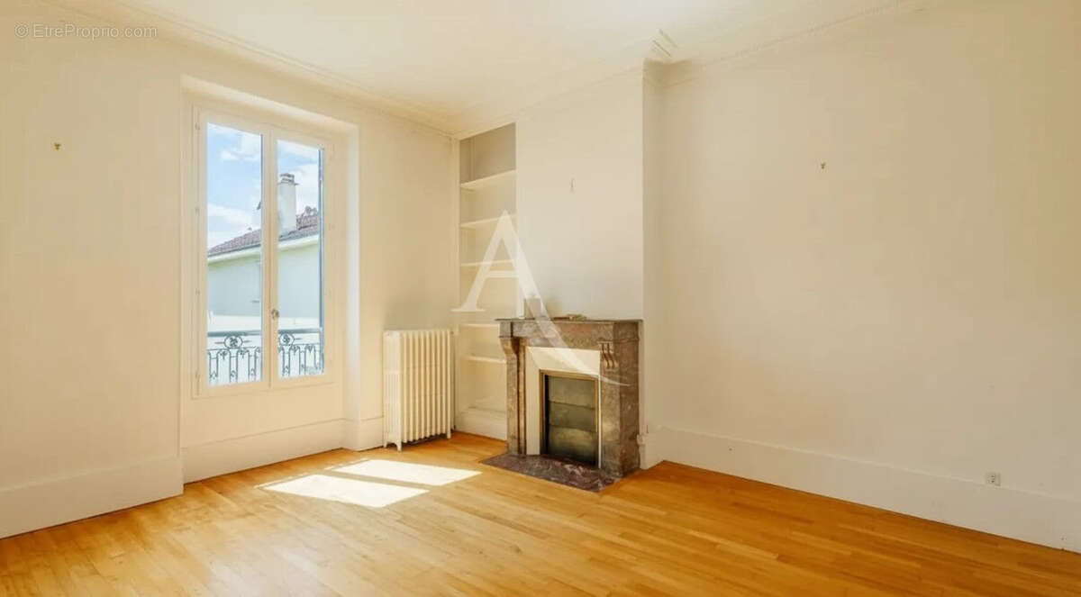 Maison à NEUILLY-PLAISANCE