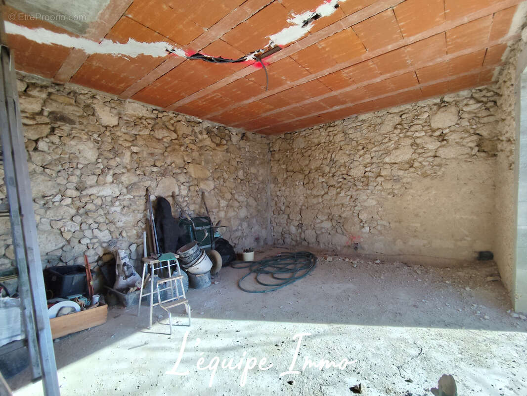 Maison à VALENCE-SUR-BAISE