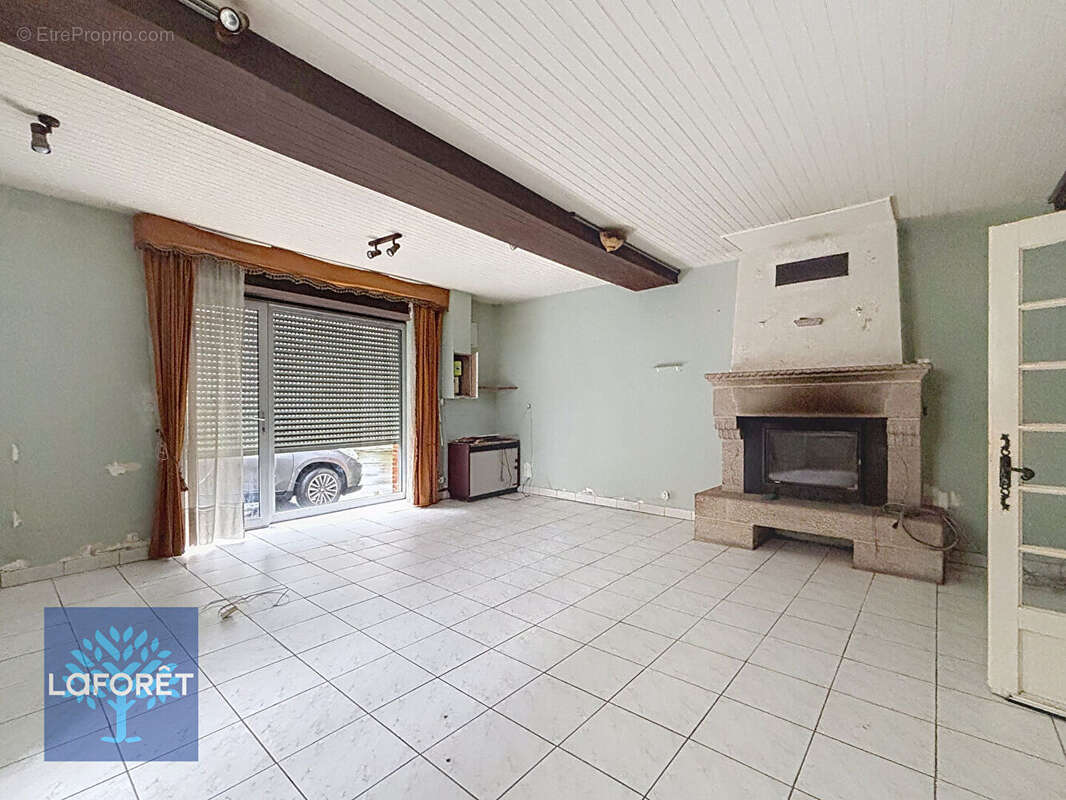 Maison à CHATILLON-EN-VENDELAIS