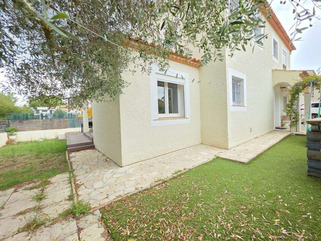 Maison à LAVERUNE