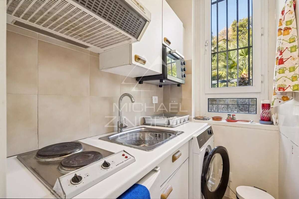 Appartement à VALLAURIS