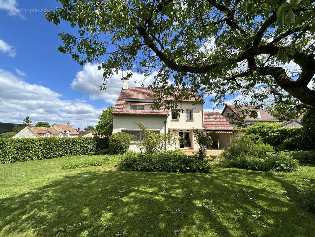 Maison à JANVILLE-SUR-JUINE