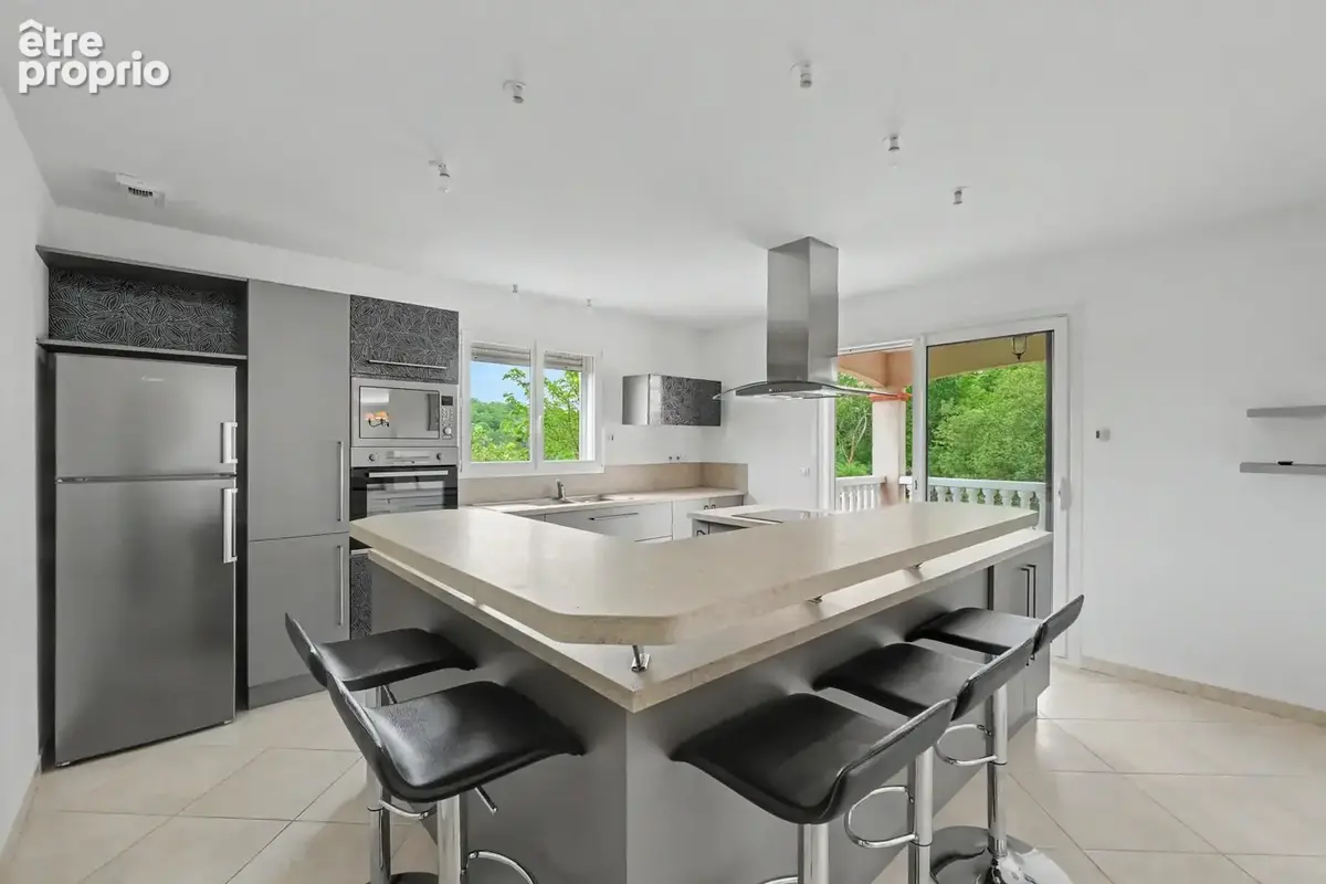 Maison 7 pièces 219 m² à vendre à Montauban (82000) - photo 6