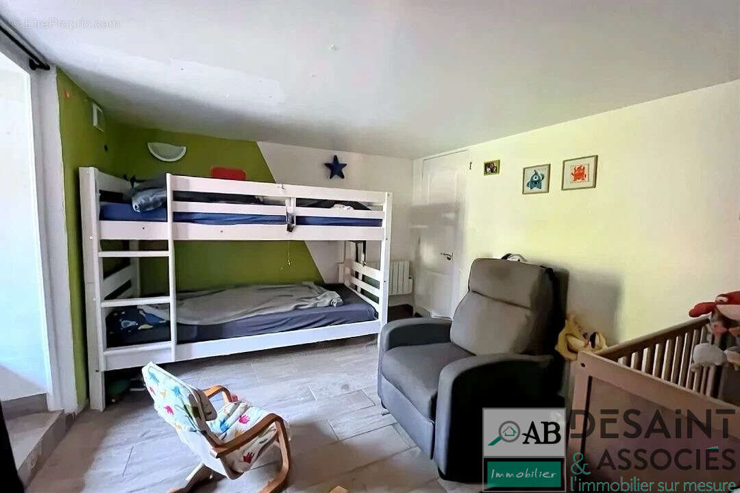 Maison à vendre sur Condé Sainte Libiaire 77 m2 habitable avec jardin. - photo 6
