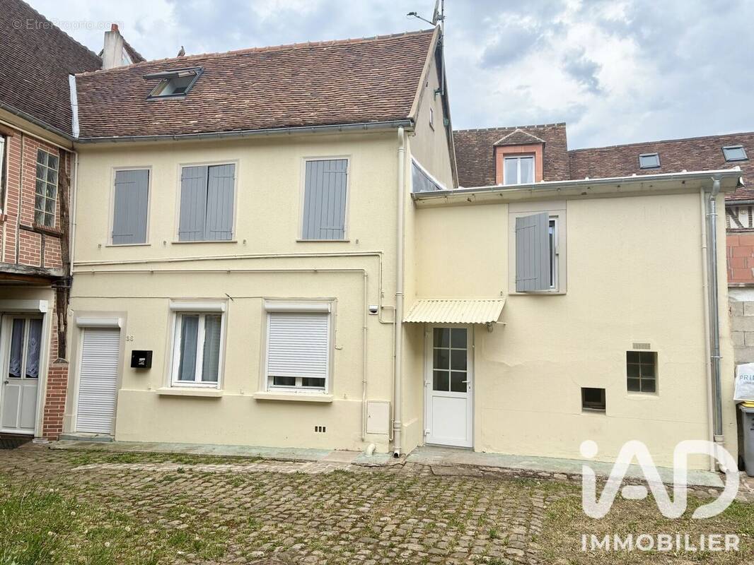 Photo 1 - Maison à BEAUVAIS