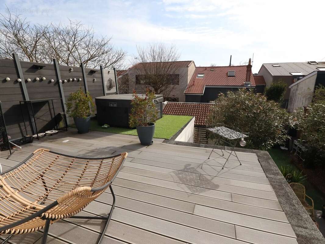 Maison à LE BOUSCAT