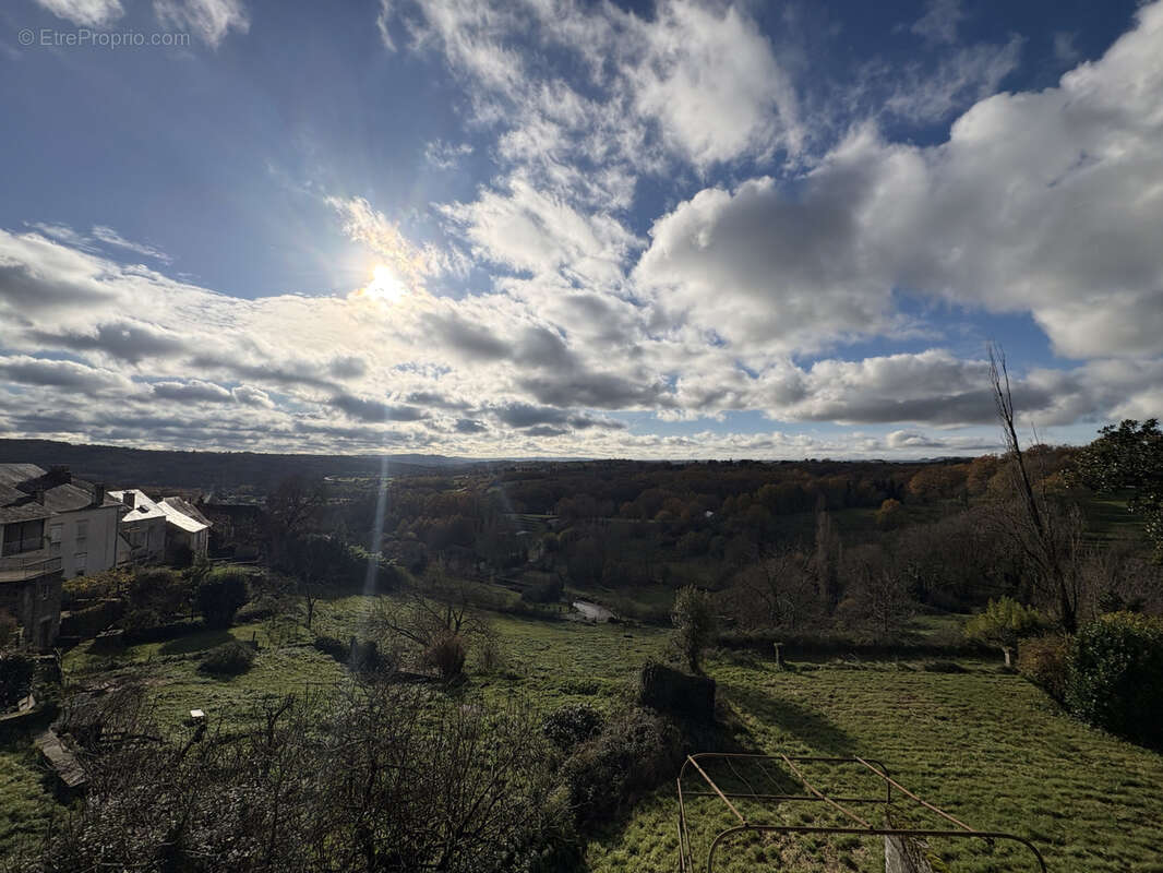 Appartement à DONZENAC