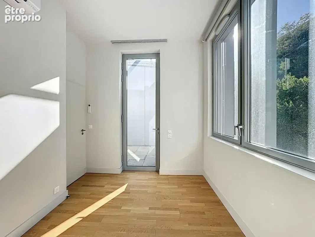 Avignon Intra-muros - Duplex de 80 m² - terrasse - parking - photo 8