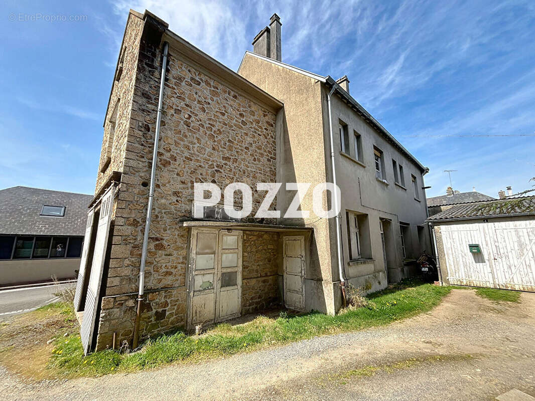 Appartement à SAINT-HILAIRE-DU-HARCOUET