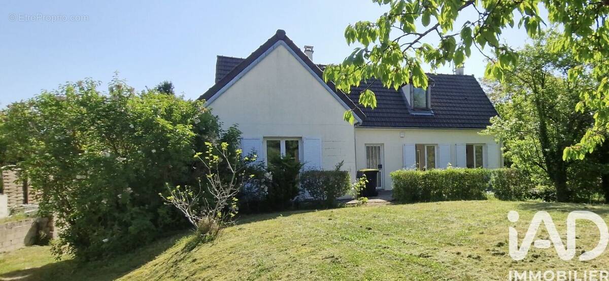 Photo 1 - Maison à ARMENTIERES-EN-BRIE