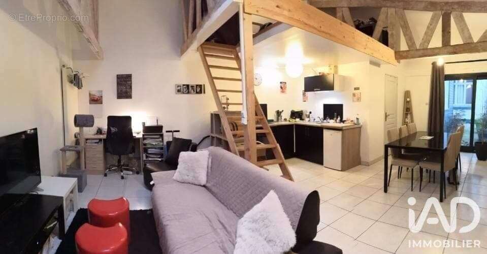 Maison 321 m² à Lille  - photo 2