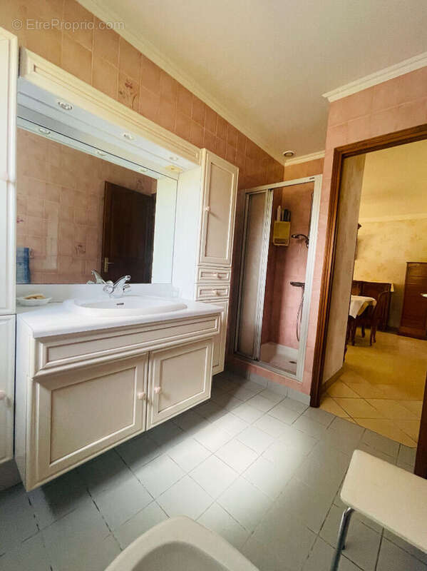 Maison à COMMEQUIERS