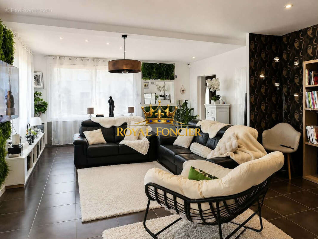 Maison 421 m² à La Roche-Posay  - photo 4