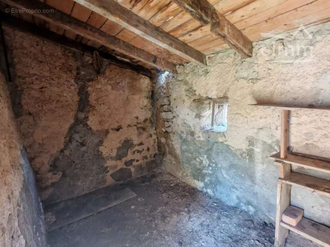 Maison à SAINT-FLOUR
