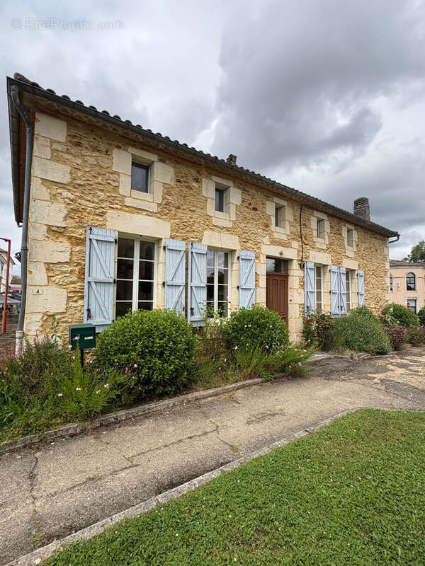 Maison à MONSEMPRON-LIBOS