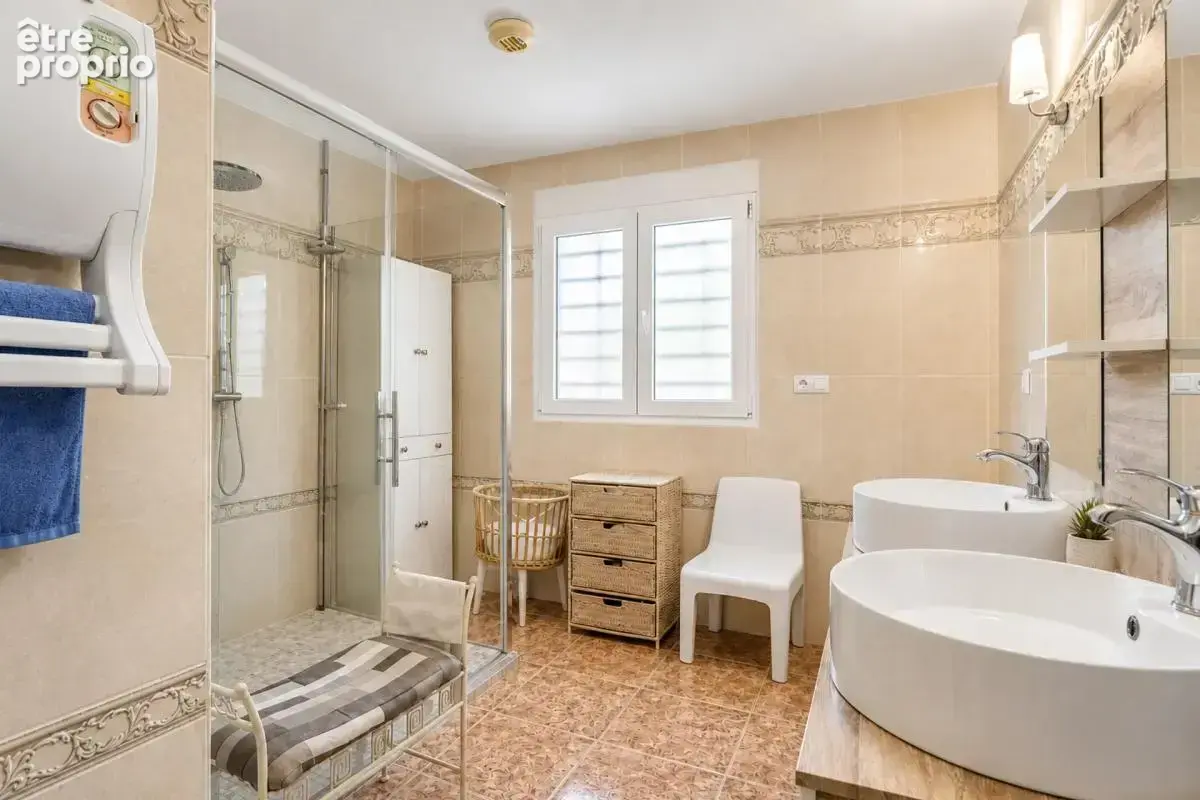 Villa plain pied 4 pièces - 116 m² - Candillargues - photo 10