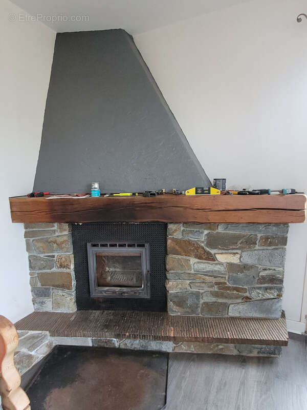 Maison Familiale, sur terrain arboré, idéalement située - photo 3