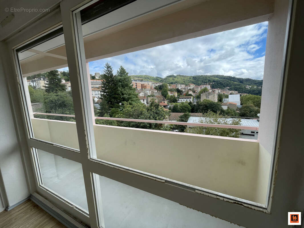 Appartement à THIERS