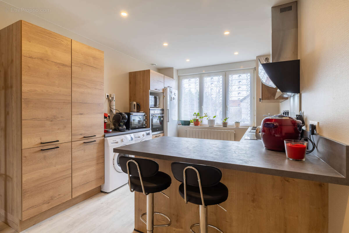 Appartement à SAINT-PRIVAT-LA-MONTAGNE