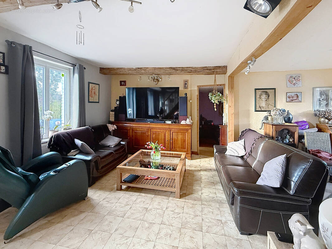 Appartement à FOREST-SUR-MARQUE