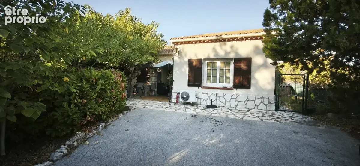 Villa avec 2 appartements + grand garage/ateliers - photo 3