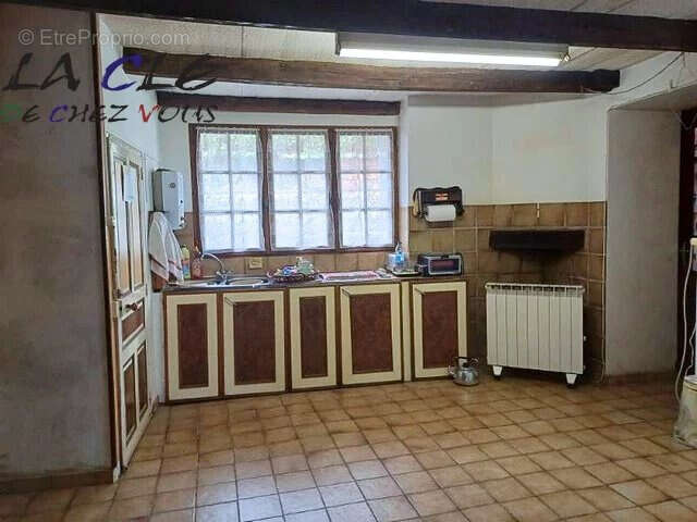 Maison à MONCOUTANT