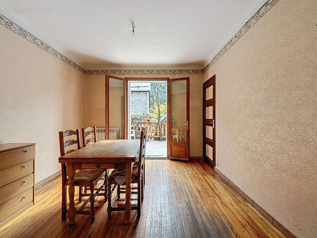 Maison à LA CONDAMINE-CHATELARD