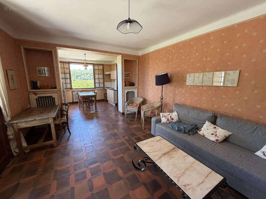 Maison à SARRIANS