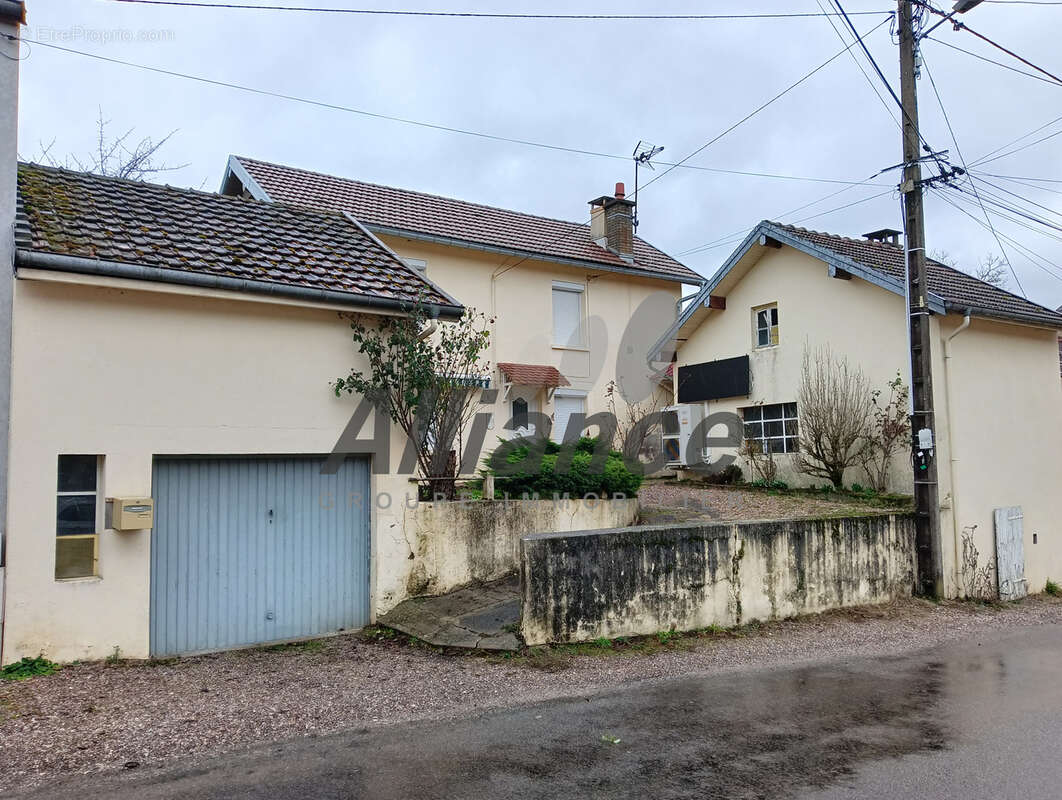 Maison à LUXEUIL-LES-BAINS