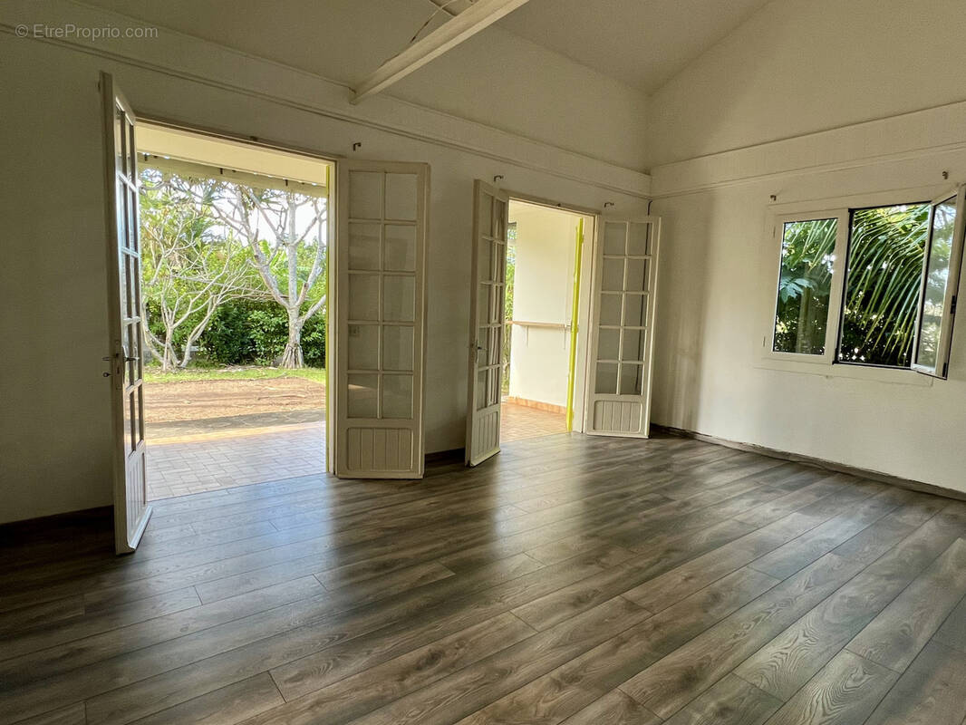 Maison à ENTRE-DEUX