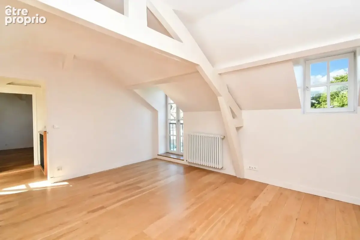 BOUGIVAL - CENTRE-VILLE  - Charmante propriété de 2 maisons, idéale pour deux familles ou avec une activité professionnelle - photo 7