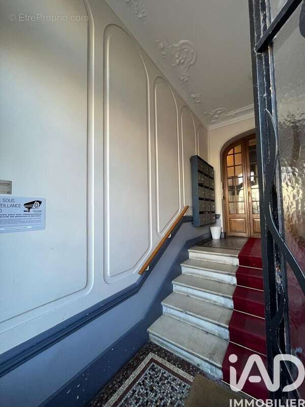 Photo 2 - Appartement à COURBEVOIE